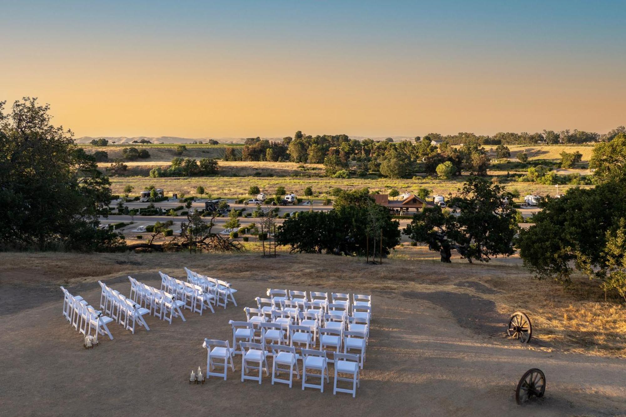 Hotel Sun Outdoors Paso Robles Esterno foto